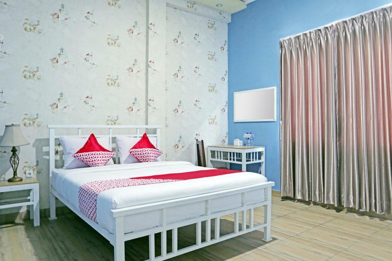 OYO 1386 Hotel Grand Gabelo Bukittinggi Buitenkant foto