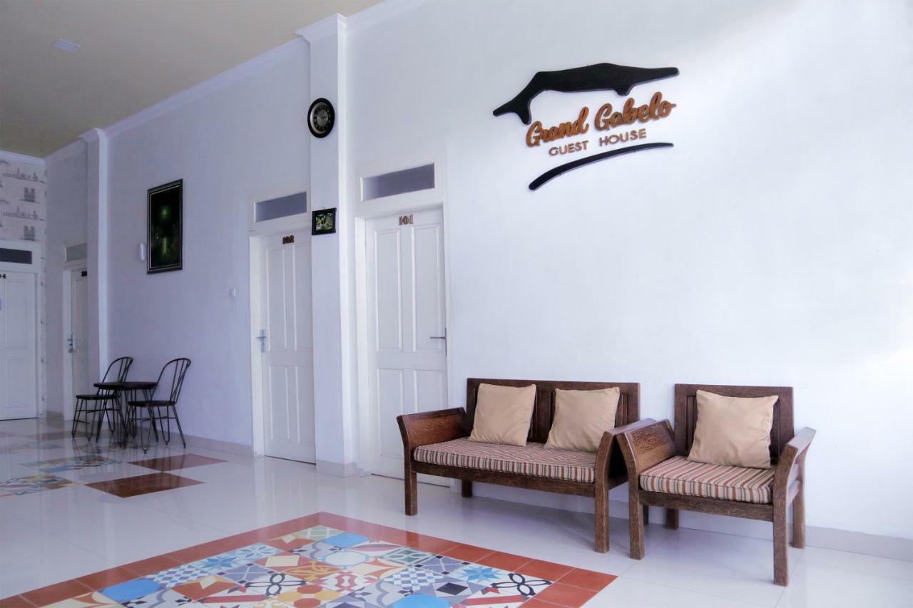 OYO 1386 Hotel Grand Gabelo Bukittinggi Buitenkant foto